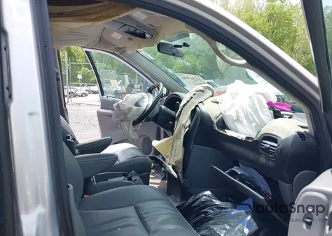 2005 Dodge Grand Caravan Sxt z USA, uszkodzony, nr VIN 2D4GP44L85R443261